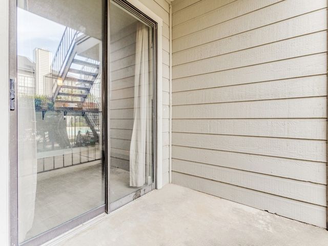 1503 N Garrett Avenue 111, Dallas, TX 75206