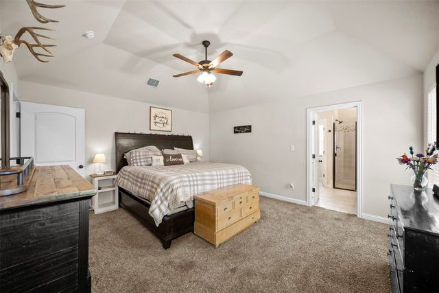 209 Bayless Avenue, Godley, TX 76044