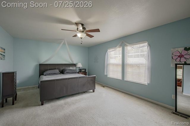 2550 Compton Drive, Waterford, MI 48329