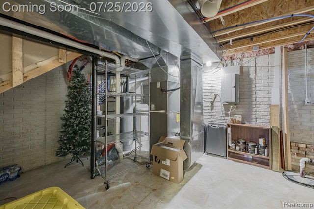 2550 Compton Drive, Waterford, MI 48329