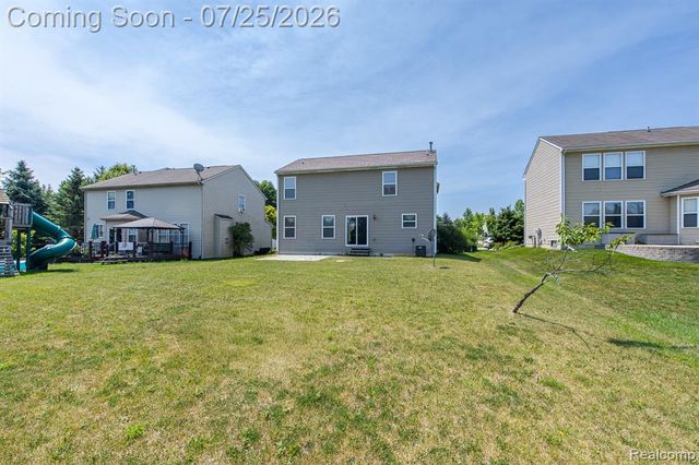 2550 Compton Drive, Waterford, MI 48329