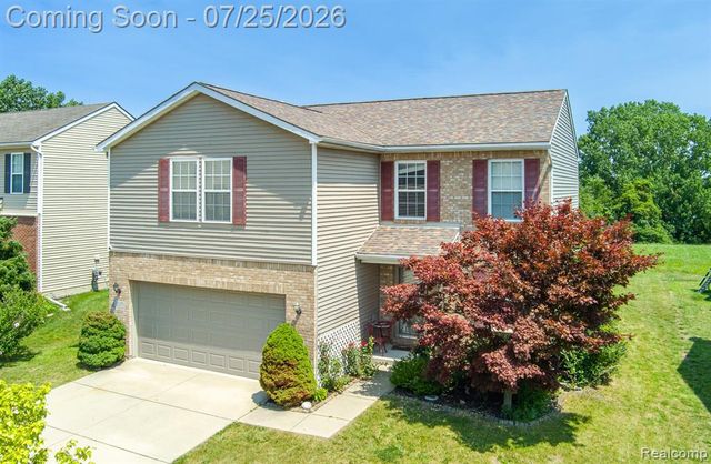 2550 Compton Drive, Waterford, MI 48329