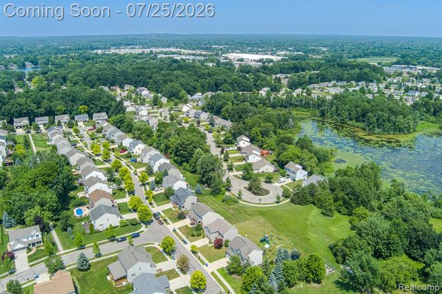 2550 Compton Drive, Waterford, MI 48329