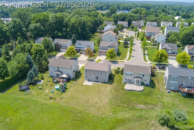 2550 Compton Drive, Waterford, MI 48329