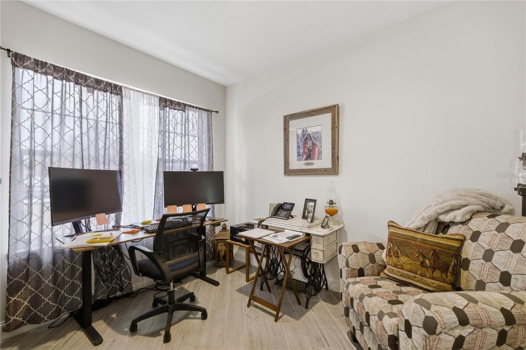 Image 8 of property listing at 3665 SE 140TH PLACE, Summerfield, FL 34491