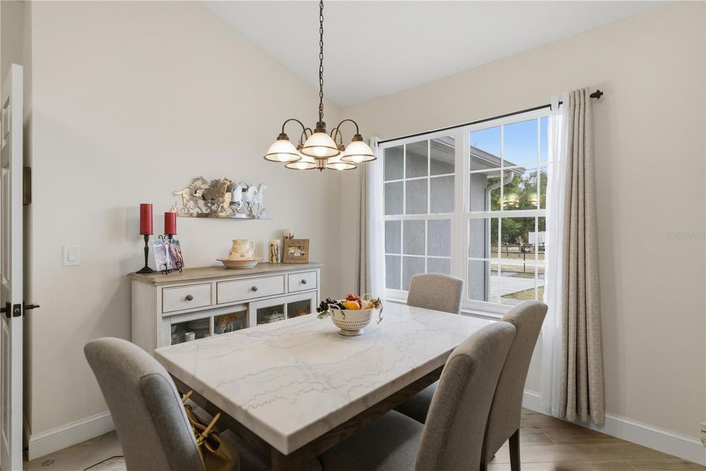 Image 9 of property listing at 3665 SE 140TH PLACE, Summerfield, FL 34491