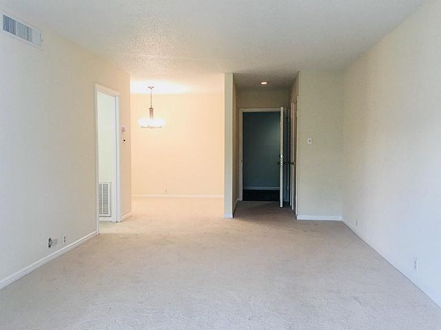 2601 Bellefontaine Street C312, Houston, TX 77025