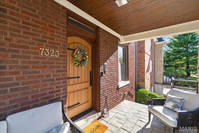 7323 Stanford Avenue, University City, MO 63130