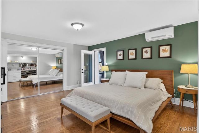 7323 Stanford Avenue, University City, MO 63130