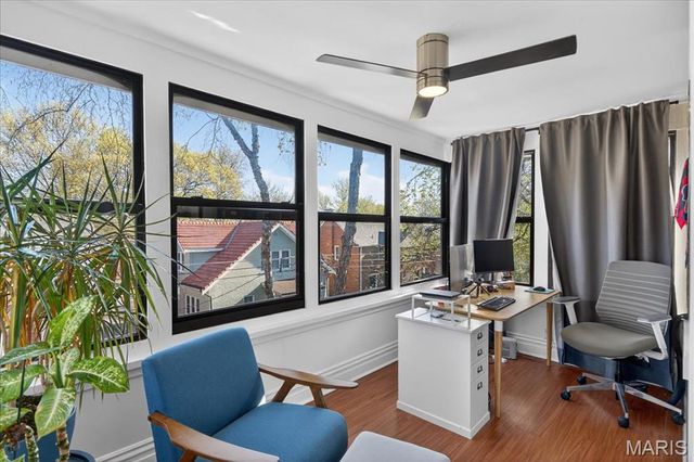 7323 Stanford Avenue, University City, MO 63130