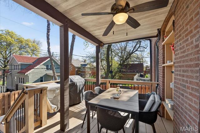 7323 Stanford Avenue, University City, MO 63130