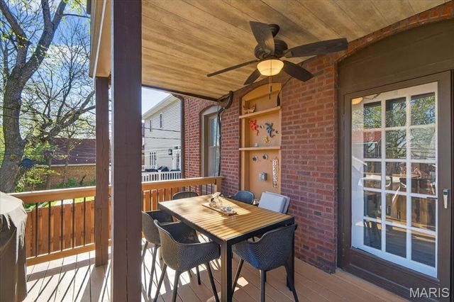 7323 Stanford Avenue, University City, MO 63130