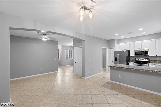10191 Tin Maple DR 88, Estero, FL 33928