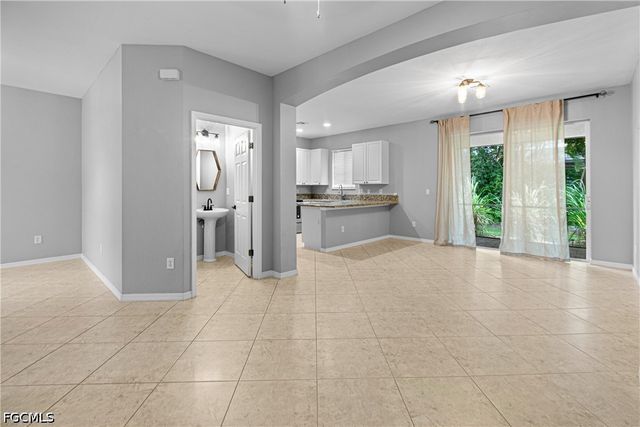 10191 Tin Maple DR 88, Estero, FL 33928