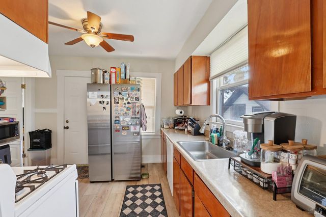 703 Capitol St, Vallejo, CA 94590