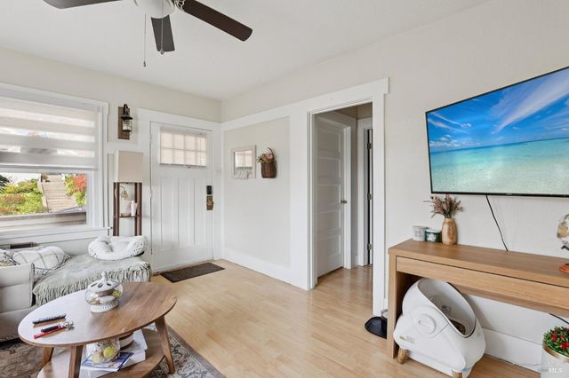 703 Capitol St, Vallejo, CA 94590