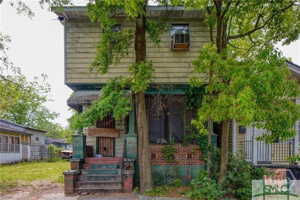 Image 1 of property listing at 509-511 W 40th Street, Savannah, GA 31415