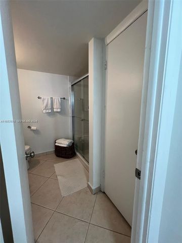 600 NE 36th St 1909, Miami, FL 33137