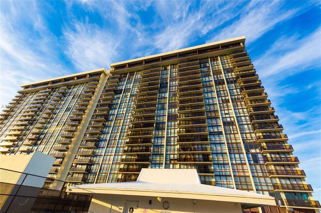 600 NE 36th St 1909, Miami, FL 33137