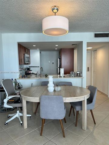 600 NE 36th St 1909, Miami, FL 33137