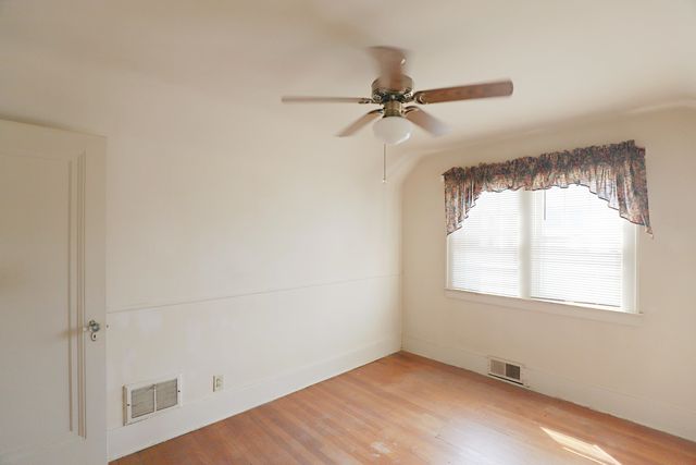 502 Dougherty Place, Flint, MI 48504