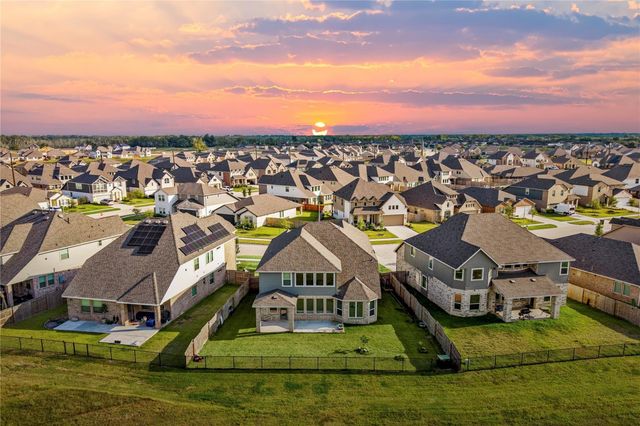 5814 Wayne Way, Rosenberg, TX 77471