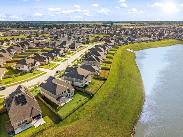 5814 Wayne Way, Rosenberg, TX 77471