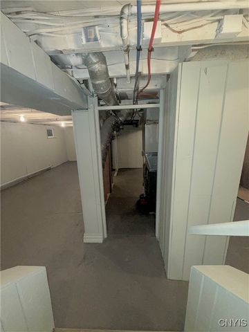 2908 Court Street, Salina, NY 13208