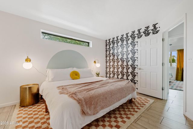 1101 E Ruth Avenue, Phoenix, AZ 85020