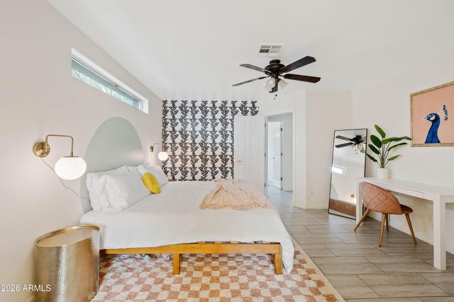 1101 E Ruth Avenue, Phoenix, AZ 85020