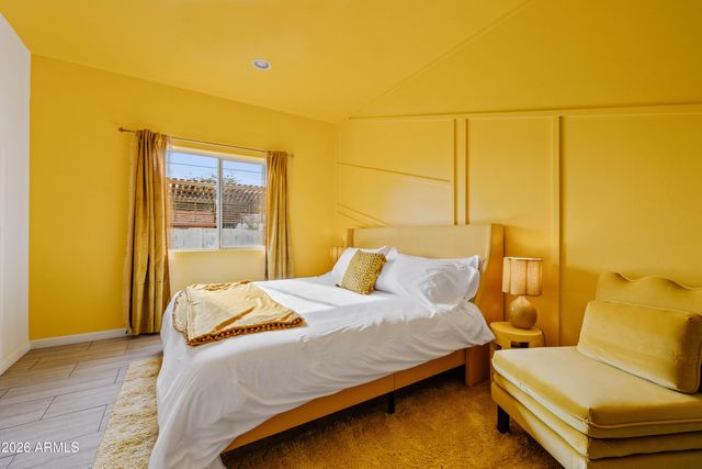 1101 E Ruth Avenue, Phoenix, AZ 85020