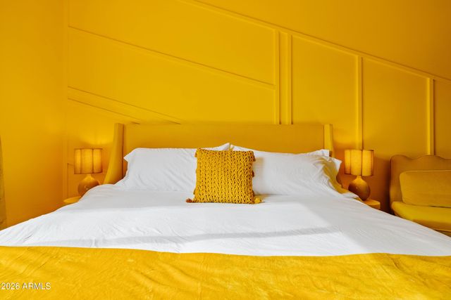 1101 E Ruth Avenue, Phoenix, AZ 85020