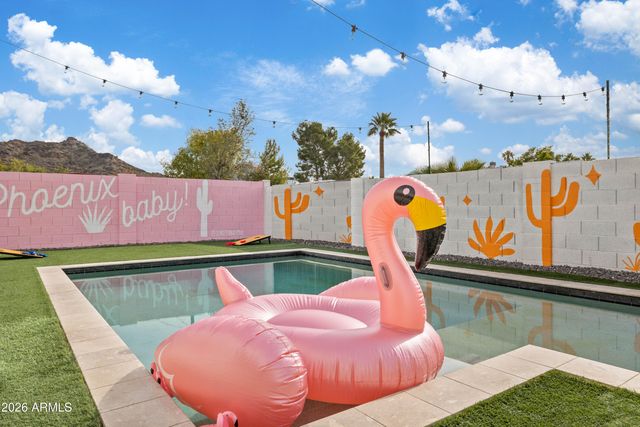 1101 E Ruth Avenue, Phoenix, AZ 85020