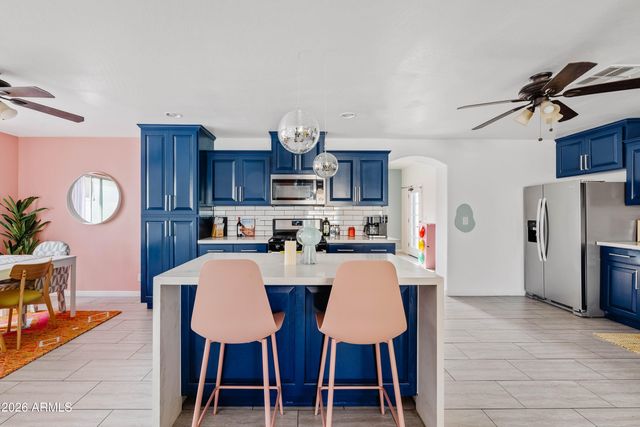 1101 E Ruth Avenue, Phoenix, AZ 85020