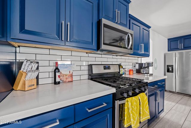 1101 E Ruth Avenue, Phoenix, AZ 85020