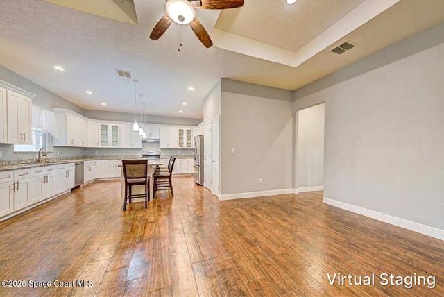 462 Gancedo Street SW, Palm Bay, FL 32908