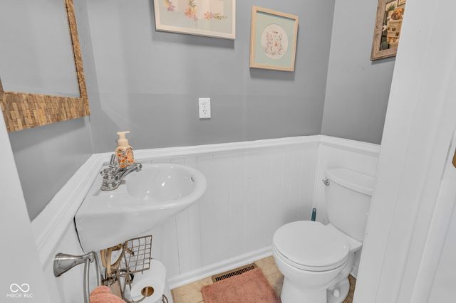2065 Fairway Drive, Greencastle, IN 46135