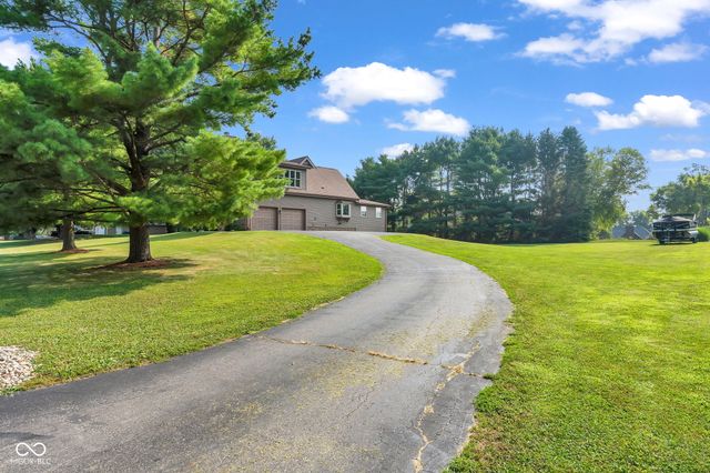 2065 Fairway Drive, Greencastle, IN 46135