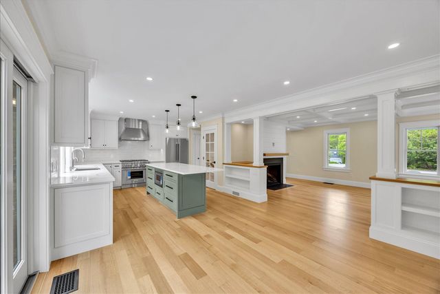 100 Spy Glass Hill Road, Cummaquid, MA 02630