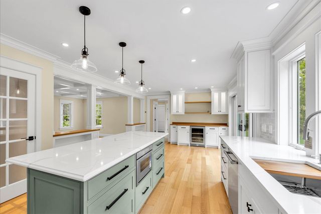 100 Spy Glass Hill Road, Cummaquid, MA 02630