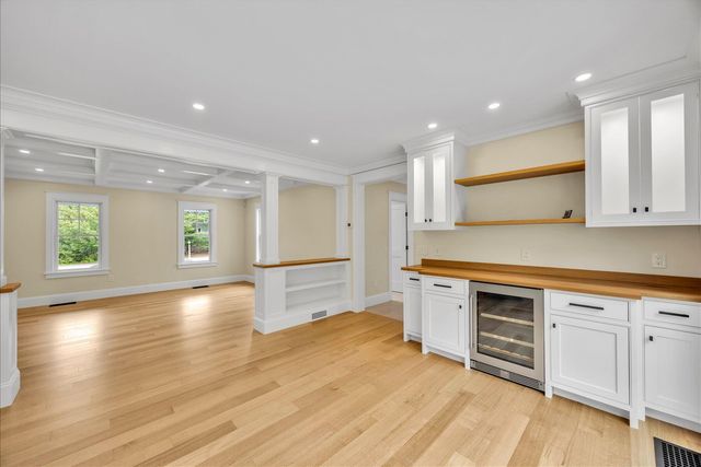 100 Spy Glass Hill Road, Cummaquid, MA 02630