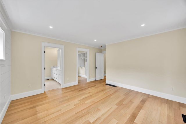 100 Spy Glass Hill Road, Cummaquid, MA 02630