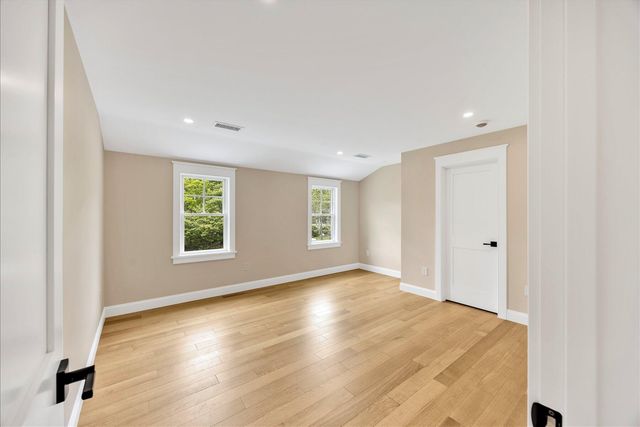 100 Spy Glass Hill Road, Cummaquid, MA 02630