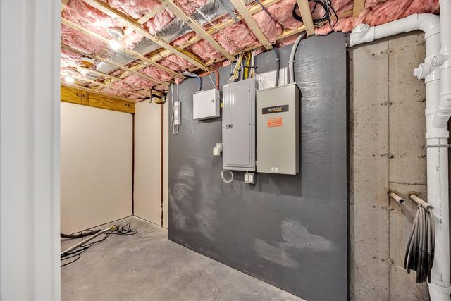 100 Spy Glass Hill Road, Cummaquid, MA 02630