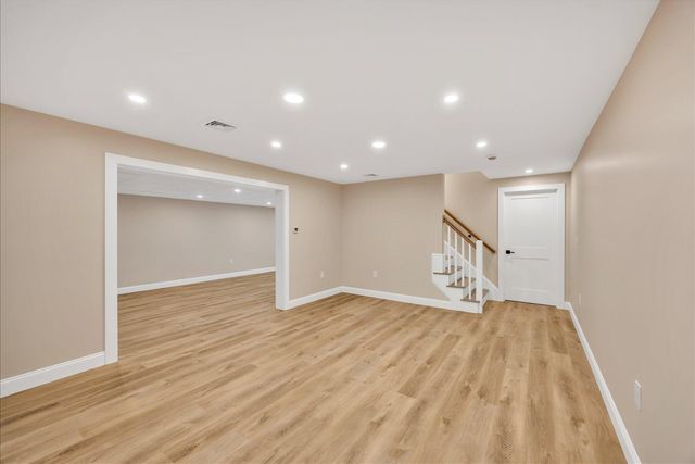 100 Spy Glass Hill Road, Cummaquid, MA 02630