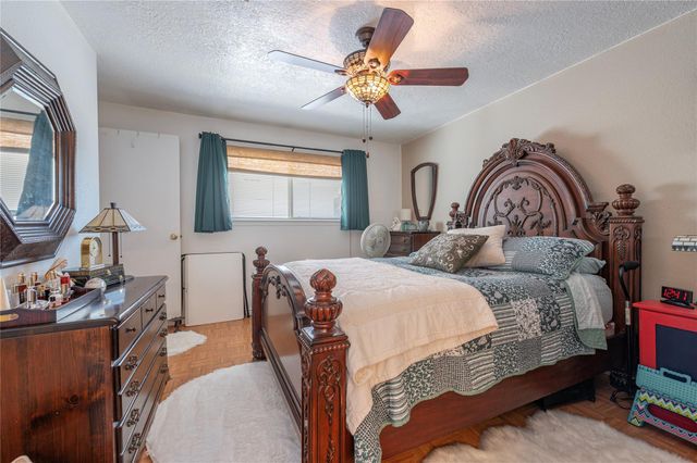 10107 Rocky Hollow Road, La Porte, TX 77571