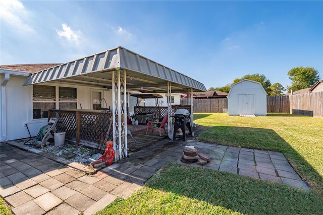 10107 Rocky Hollow Road, La Porte, TX 77571