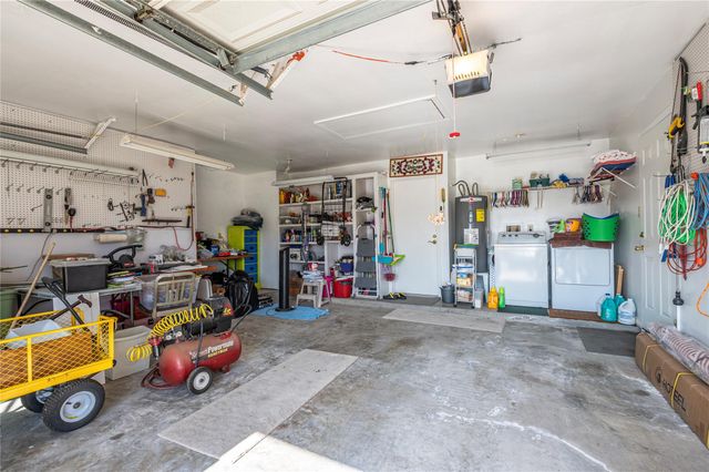 10107 Rocky Hollow Road, La Porte, TX 77571