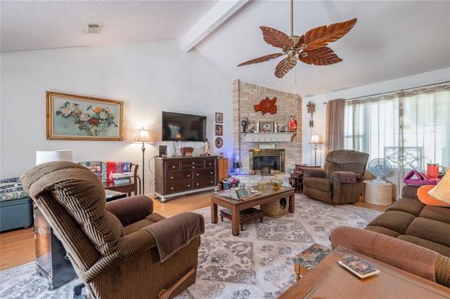 10107 Rocky Hollow Road, La Porte, TX 77571