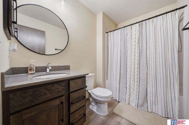 8901 Kinzie Street, Lincoln, NE 68507